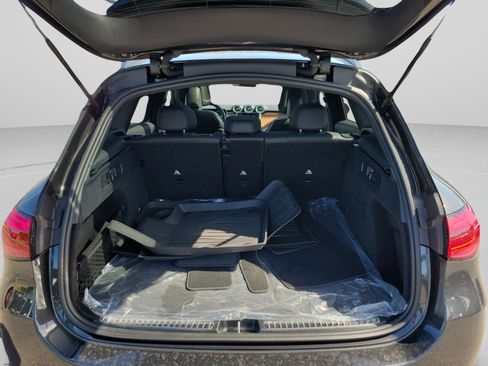 Certified 2026 Mercedes-Benz GLC 300 image 5