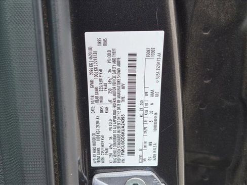 Used 2019 Ford Escape SE FWD image 25
