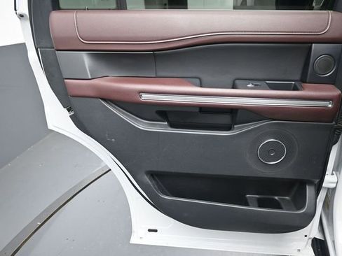 Used 2023 Ford Expedition Limited RWD image 20