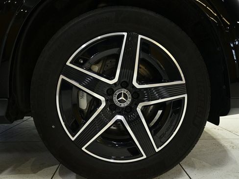 Certified 2024 Mercedes-Benz GLC 300 4MATIC image 9