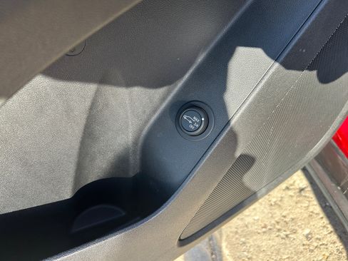 Used 2022 Chevrolet Equinox LT FWD image 14