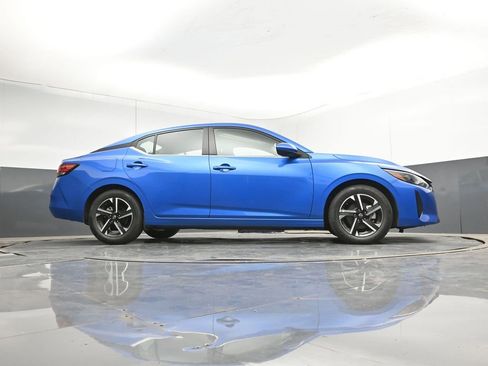 Used 2025 Nissan Sentra SV FWD image 44