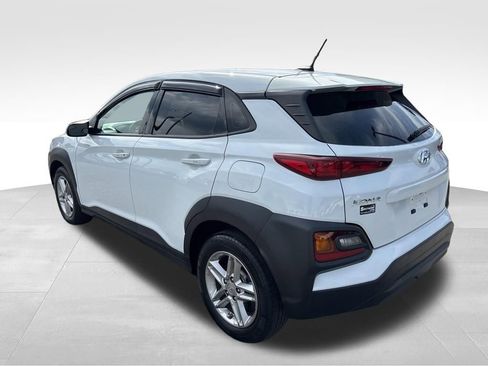 Used 2021 Hyundai Kona SE AWD/4WD image 3