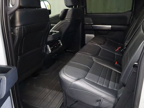 Used 2025 Ford F450 Platinum image 29