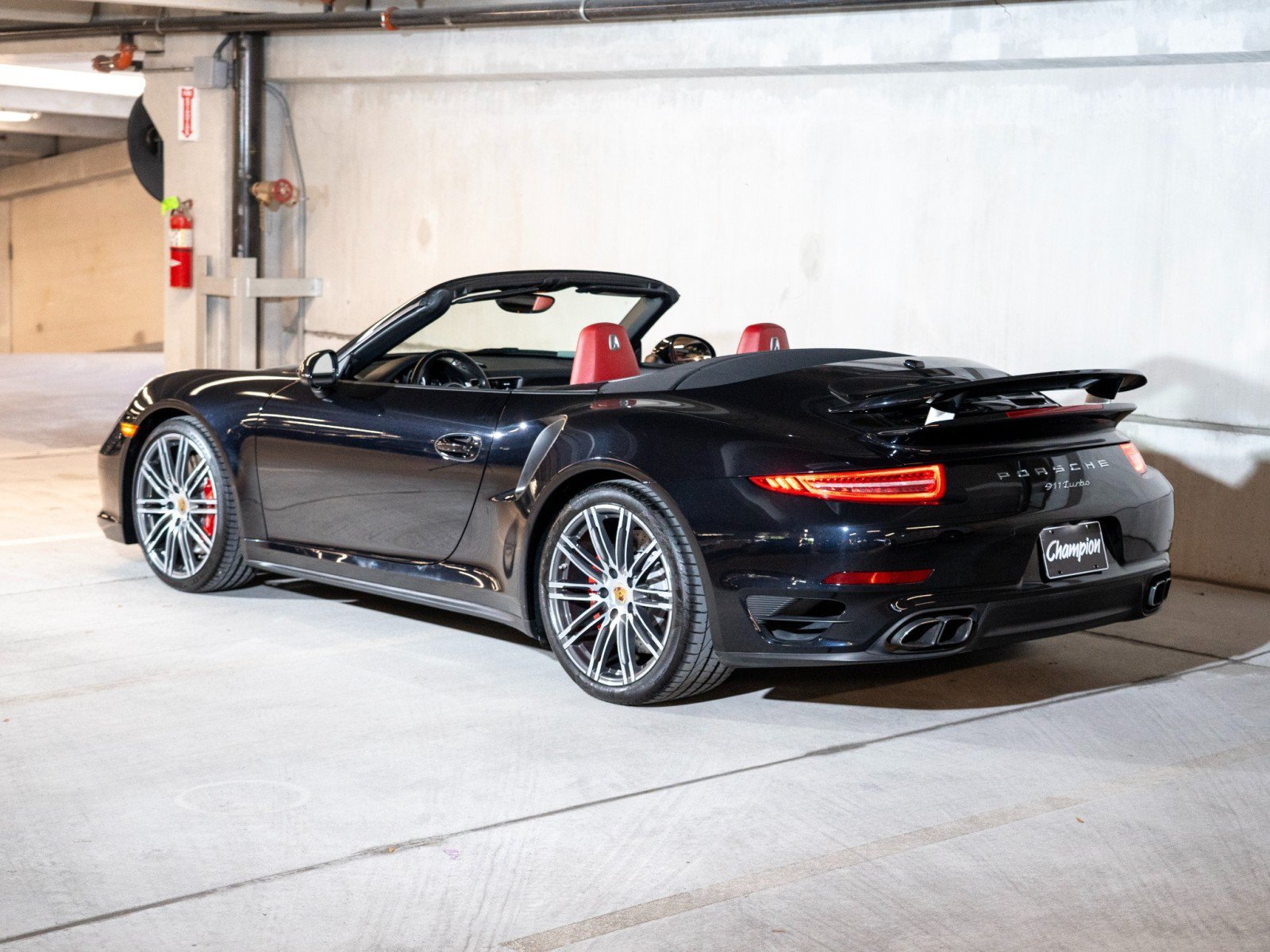 Certified 2015 Porsche 911 4 Cabriolet AWD/4WD image 3