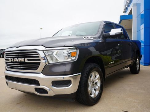 Used 2024 RAM 1500 Laramie AWD/4WD image 4