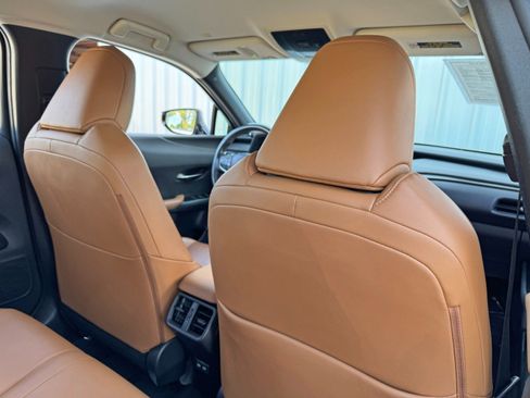 Used 2021 Lexus UX 200 image 33