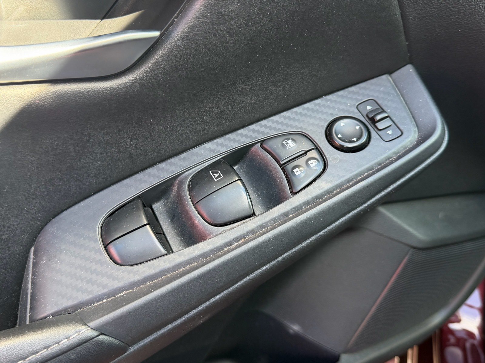 Used 2024 Nissan Sentra SV FWD image 13