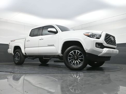 Used 2023 Toyota Tacoma TRD Sport w/ Technology Package AWD/4WD image 24