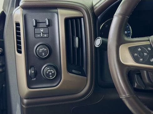 Used 2017 GMC Sierra 1500 Denali w/ Denali Ultimate Package image 10