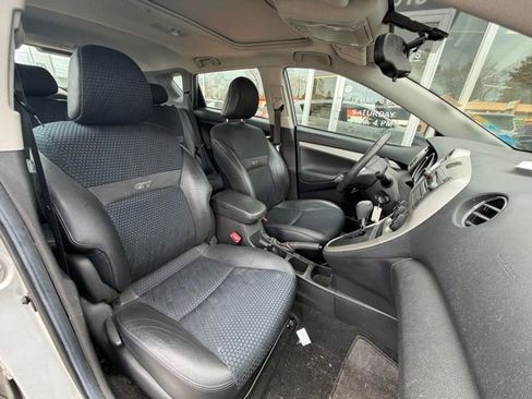 Used 2009 Pontiac Vibe GT image 12