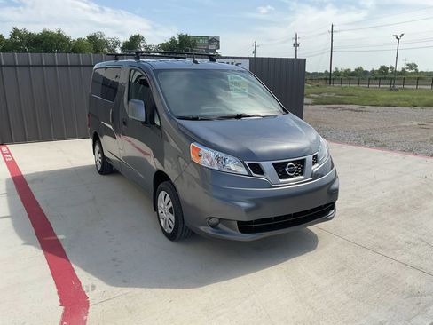 Used 2021 Nissan NV200 SV w/ Sliding Door Glass Package FWD image 3