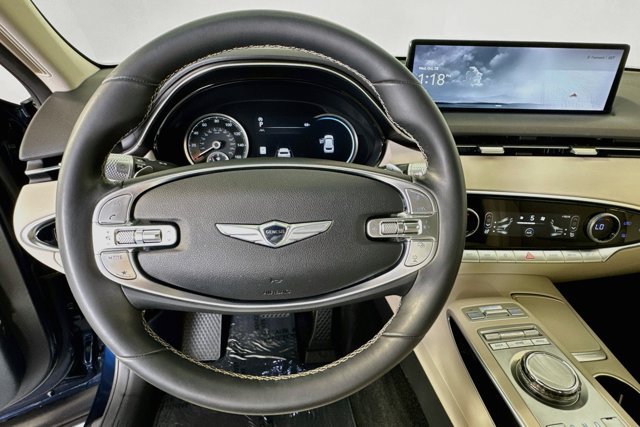 Used 2023 Genesis GV70 2.5T AWD/4WD image 11