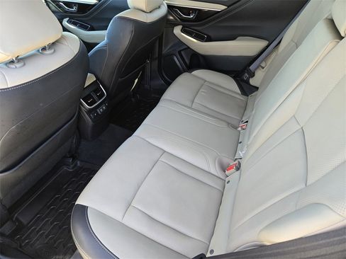 Used 2022 Subaru Outback Limited image 29