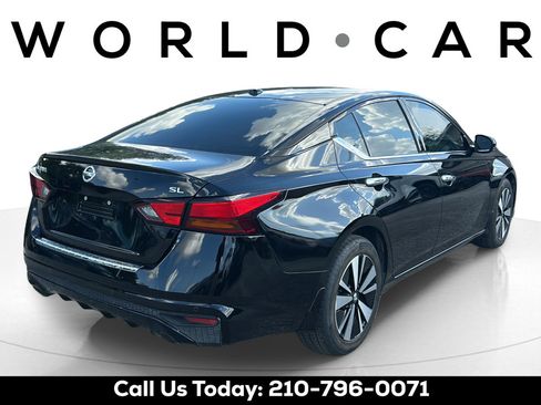 Used 2021 Nissan Altima 2.5 SL FWD image 3