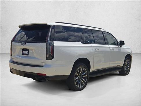 Used 2022 Cadillac Escalade ESV Sport w/ Touring Package AWD/4WD image 5