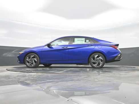 New 2026 Hyundai Elantra Limited image 25