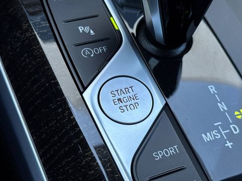 Used 2022 BMW 330i Sedan w/ Premium Package 2 image 24