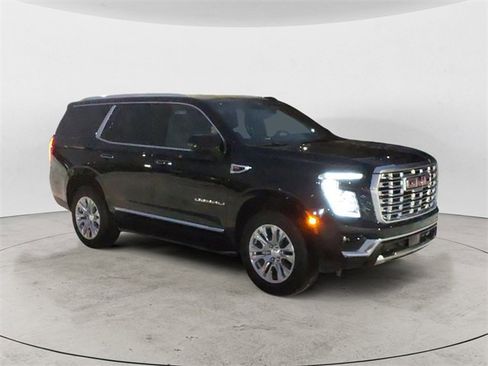 Used 2025 GMC Yukon Denali image 7