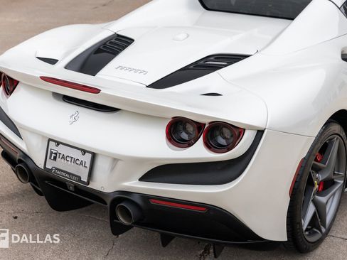 Used 2021 Ferrari F8 Tributo image 16