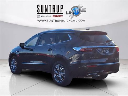 Used 2023 Buick Enclave Essence w/ Experience Buick Package image 29