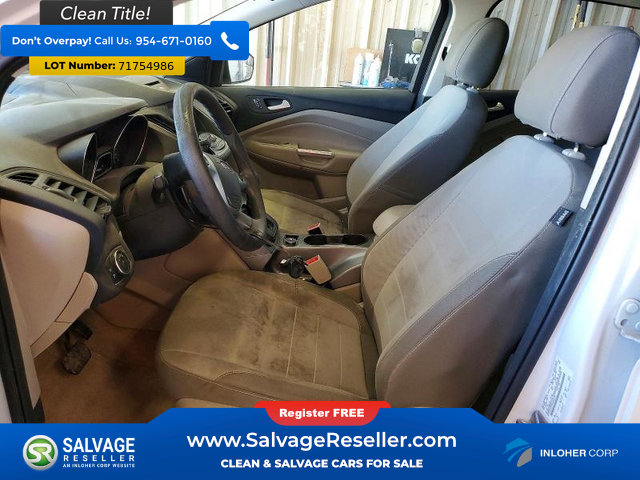 Used 2016 Ford Escape SE w/ Equipment Group 201A FWD image 9