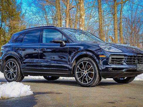 Used 2021 Porsche Cayenne S image 19