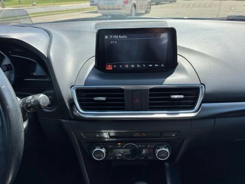 Used 2017 MAZDA MAZDA3 Grand Touring FWD image 19
