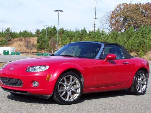 Used 2006 MAZDA MX-5 Miata 3rd Generation Limited image 3