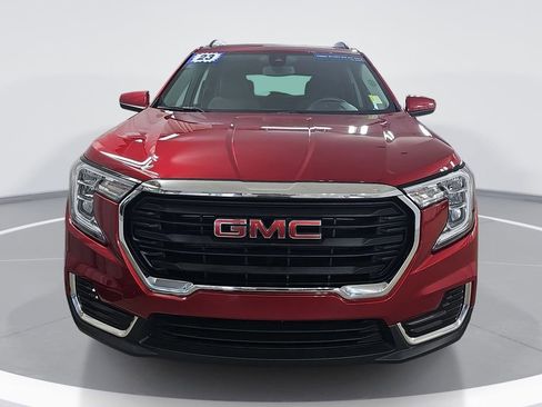 Certified 2023 GMC Terrain SLE w/ Driver Convenience Package FWD image 10