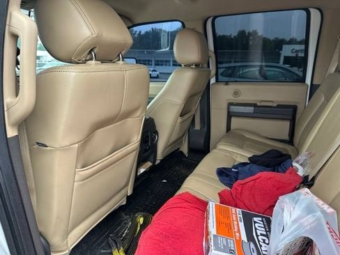 Used 2012 Ford F250 Lariat w/ Lariat Interior Pkg AWD/4WD image 27