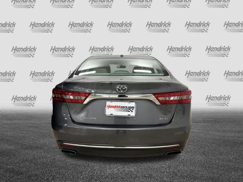 Used 2016 Toyota Avalon XLE Premium FWD image 9