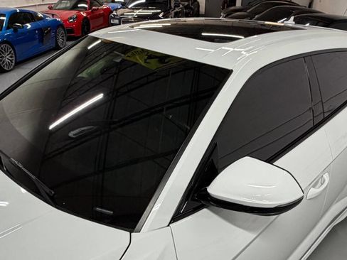 Used 2020 Lamborghini Urus AWD/4WD image 28
