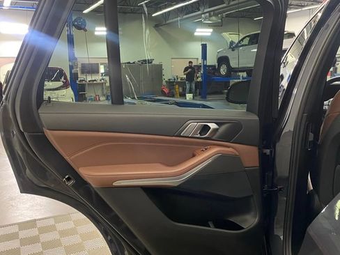 Used 2019 BMW X5 xDrive40i w/ Premium Package 2 AWD/4WD image 17