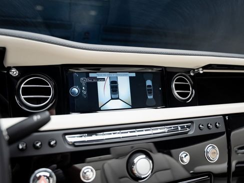 Used 2013 Rolls-Royce Phantom Drophead Coupe RWD image 50