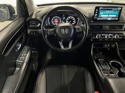 Used 2024 Honda Pilot Touring image 18