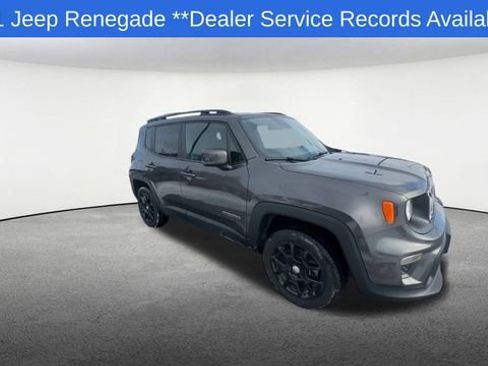 Used 2021 Jeep Renegade Latitude image 2