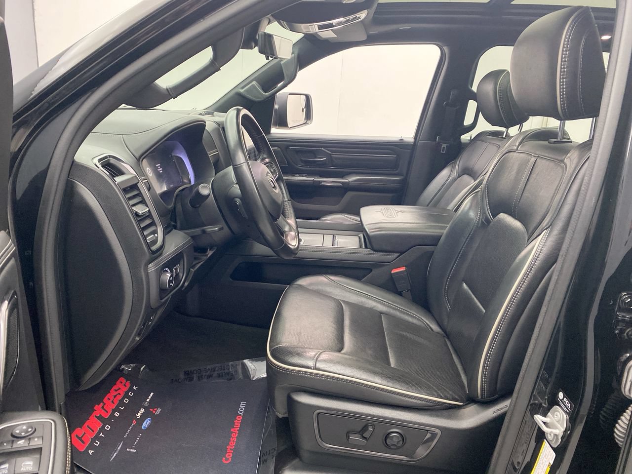 Used 2023 RAM 1500 Limited AWD/4WD image 14