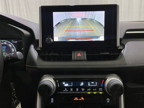 Certified 2023 Toyota RAV4 LE AWD/4WD image 18