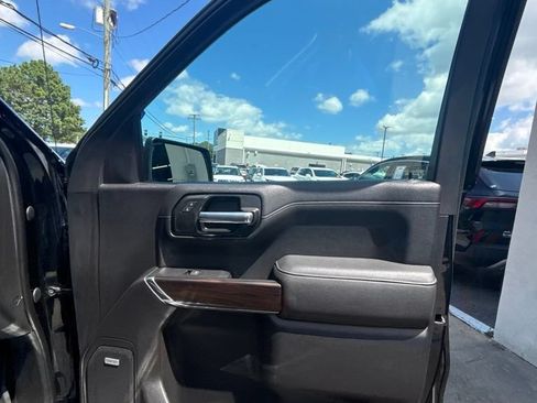 Used 2021 GMC Sierra 1500 SLT w/ SLT Premium Plus Package AWD/4WD image 22