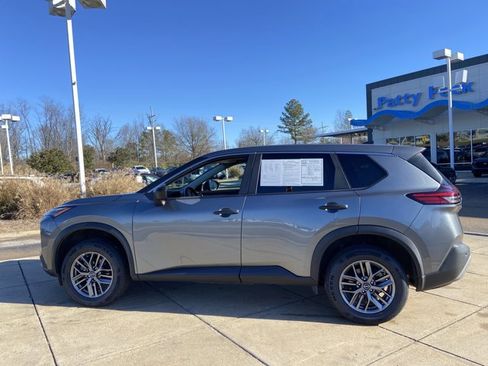 Used 2023 Nissan Rogue S image 6