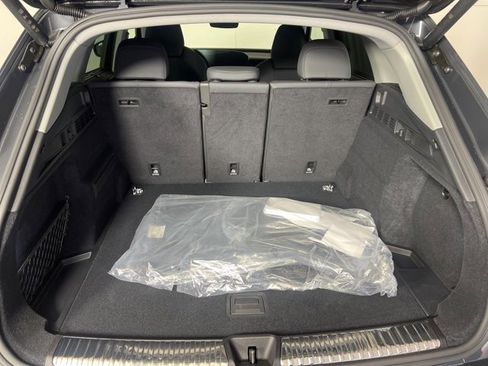 Used 2025 Audi Q5 Premium Plus w/ Premium Plus image 27