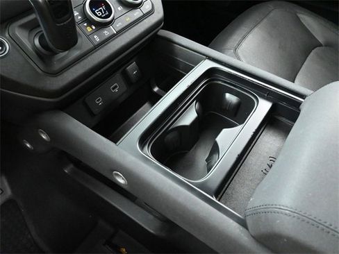 Used 2023 Land Rover Defender 110 X-Dynamic SE image 36