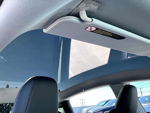 Used 2026 Tesla Model Y 2WD image 24