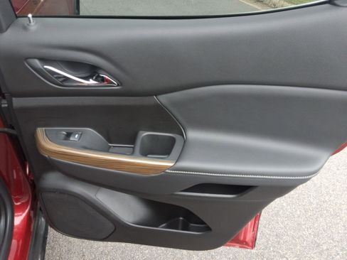 Used 2023 GMC Acadia SLE w/ Driver Convenience Package image 23