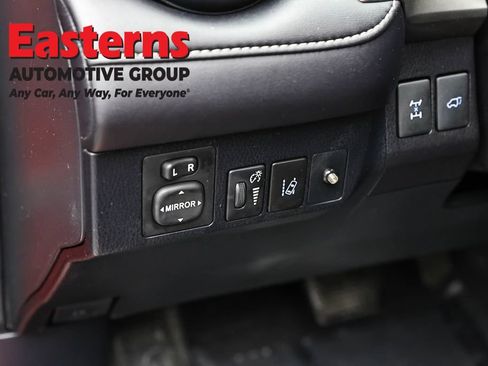 Used 2017 Toyota RAV4 XLE AWD/4WD image 21