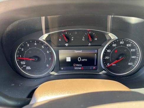 Used 2023 GMC Acadia SLT image 12