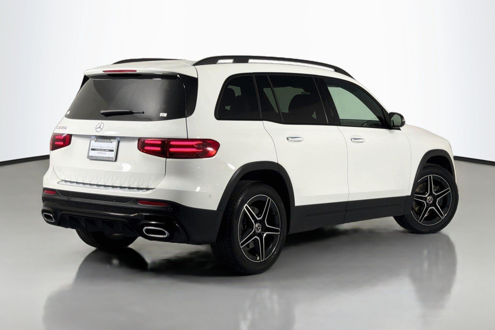 Used 2024 Mercedes-Benz GLB 250 image 12