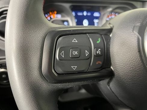 Used 2025 Jeep Wrangler Unlimited Rubicon AWD/4WD image 21