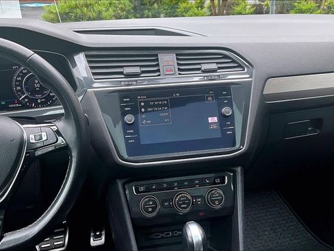 Used 2019 Volkswagen Tiguan SEL R-Line AWD/4WD image 7